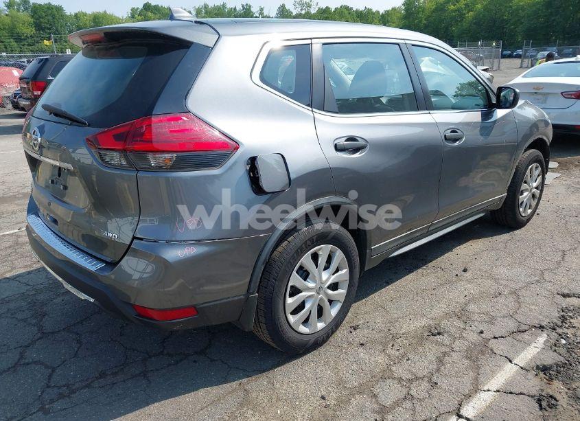 Photo 4 of 2017 Nissan Rogue S (VIN KNMAT2MV1HP527951)