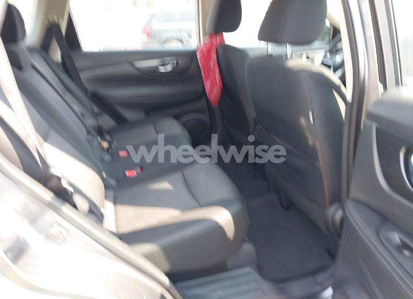 Photo 8 of 2017 Nissan Rogue S (VIN KNMAT2MV1HP527951)