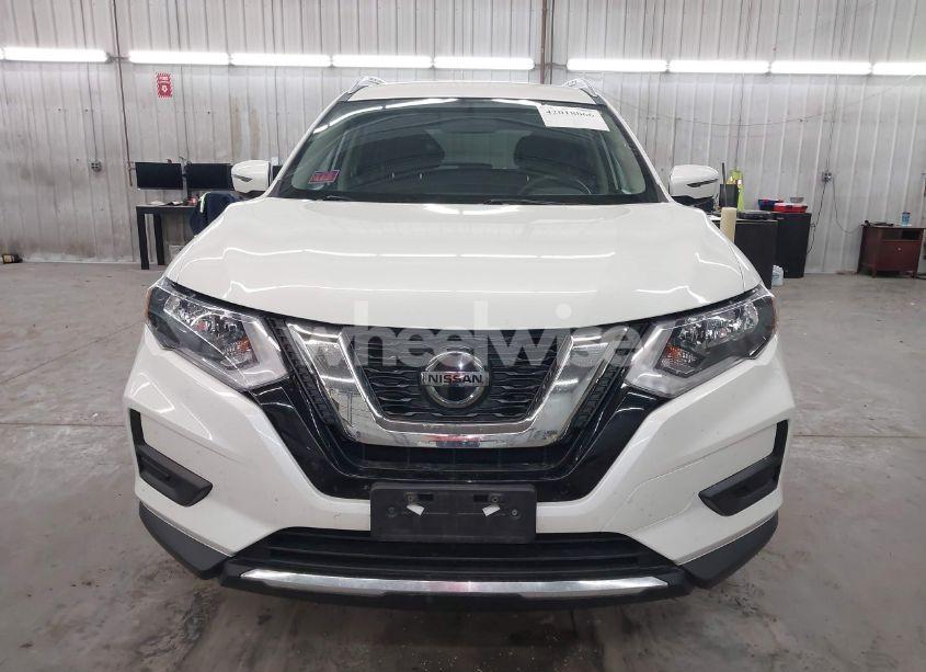 Photo 12 of 2018 Nissan Rogue SV (VIN KNMAT2MV1JP563192)