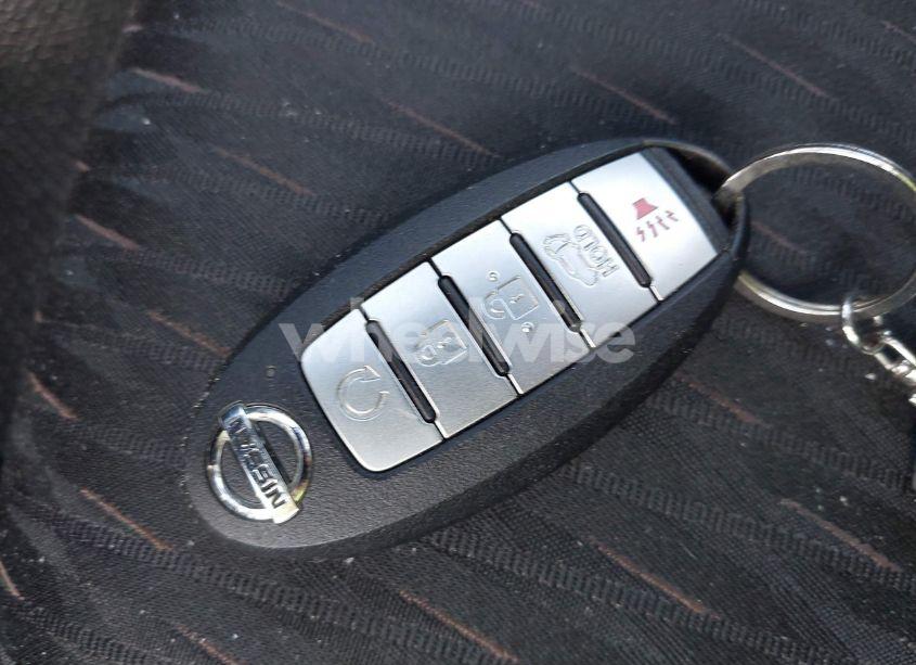 Photo 11 of 2019 Nissan Rogue SV (VIN KNMAT2MV1KP559712)