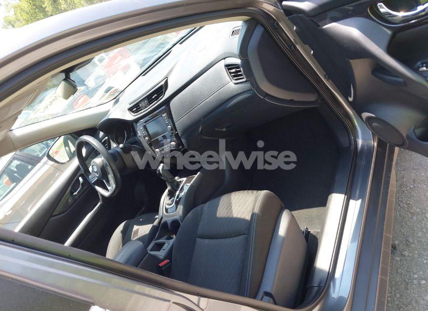 Photo 5 of 2020 Nissan Rogue SV INTELLIGENT AWD (VIN KNMAT2MV1LP532253)