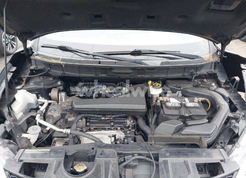 Photo 10 of 2015 Nissan Rogue S (VIN KNMAT2MV2FP531391)