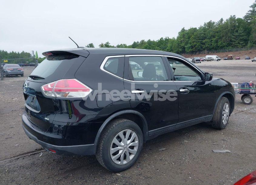 Photo 12 of 2015 Nissan Rogue S (VIN KNMAT2MV2FP531391)