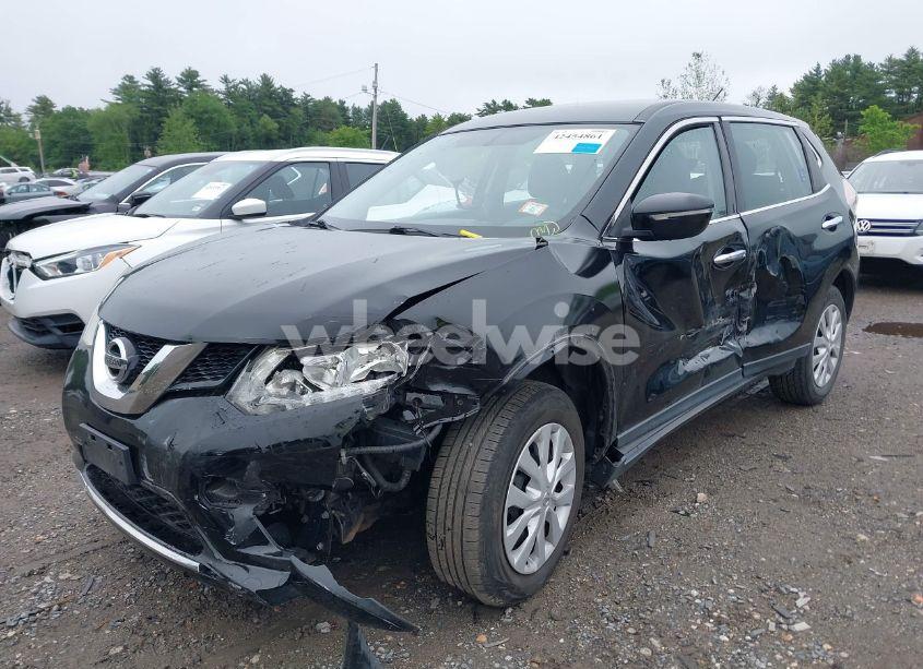 Photo 2 of 2015 Nissan Rogue S (VIN KNMAT2MV2FP531391)