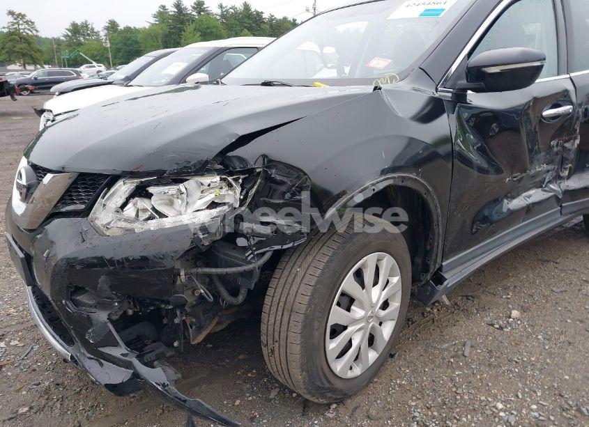 Photo 6 of 2015 Nissan Rogue S (VIN KNMAT2MV2FP531391)