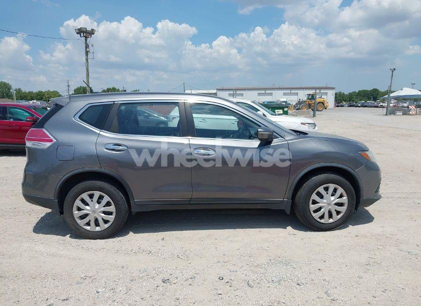 Photo 13 of 2015 Nissan Rogue S (VIN KNMAT2MV2FP573074)