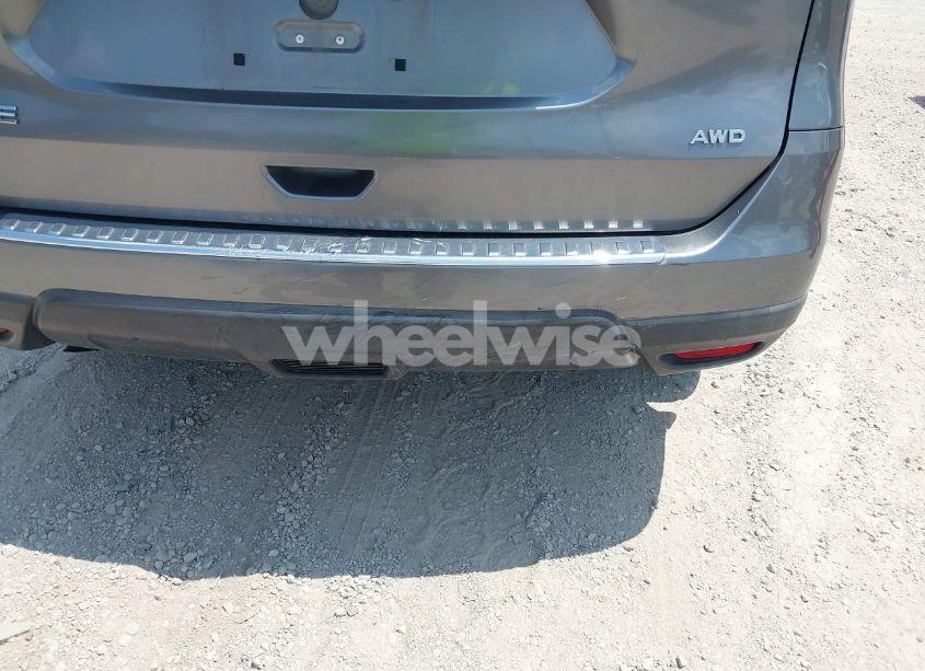 Photo 17 of 2015 Nissan Rogue S (VIN KNMAT2MV2FP573074)