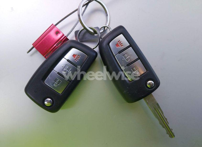 Photo 11 of 2016 Nissan Rogue S (VIN KNMAT2MV2GP731303)