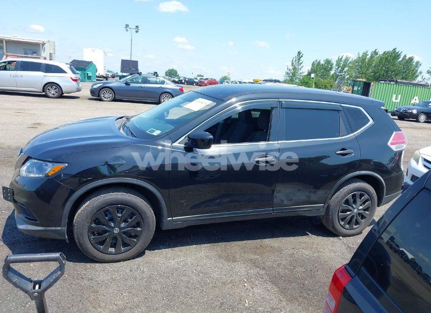 Photo 15 of 2016 Nissan Rogue S (VIN KNMAT2MV2GP731303)