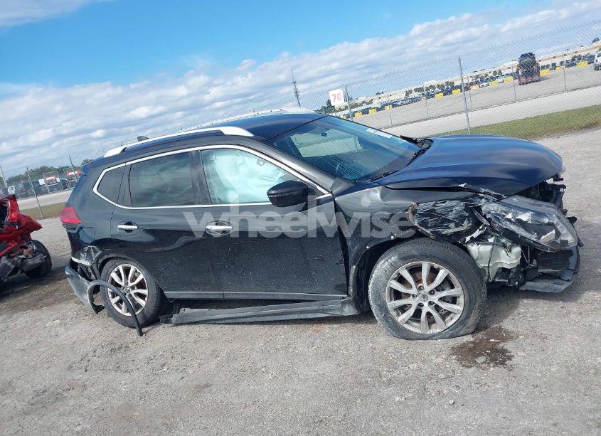 Photo 13 of 2017 Nissan Rogue SV (VIN KNMAT2MV2HP534892)