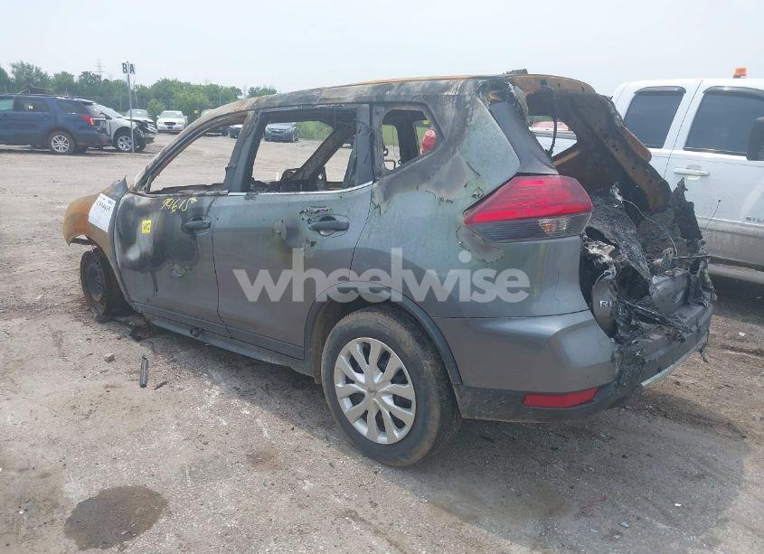 Photo 3 of 2017 Nissan Rogue S (VIN KNMAT2MV2HP535282)