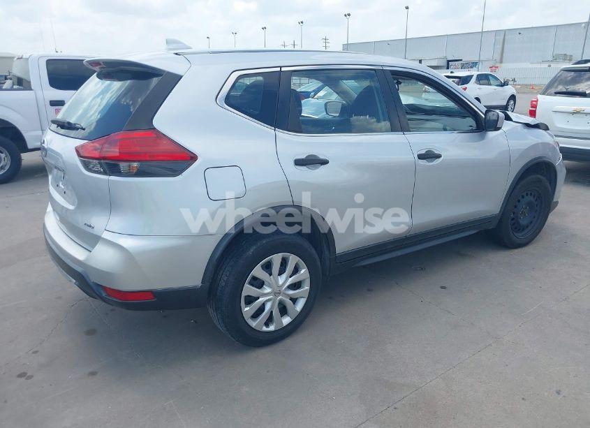 Photo 4 of 2017 Nissan Rogue S (VIN KNMAT2MV2HP538019)