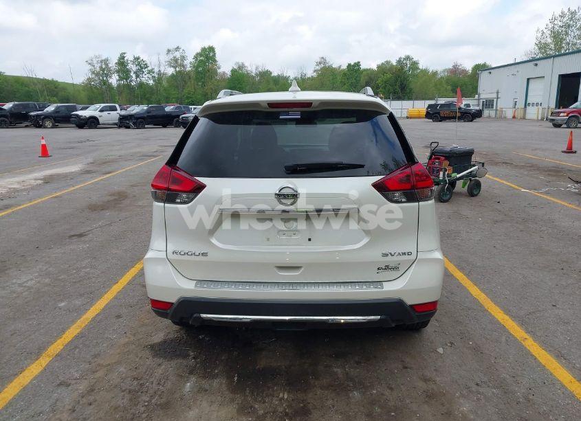 Photo 16 of 2018 Nissan Rogue SV (VIN KNMAT2MV2JP513904)