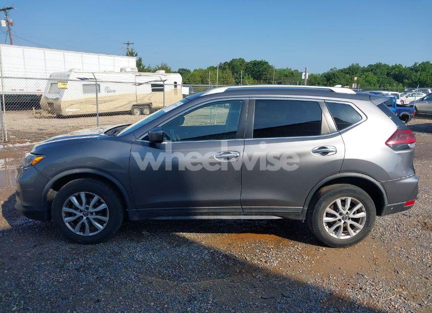 Photo 14 of 2019 Nissan Rogue SV (VIN KNMAT2MV2KP526184)