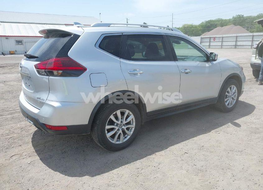 Photo 4 of 2020 Nissan Rogue SV INTELLIGENT AWD (VIN KNMAT2MV2LP523996)