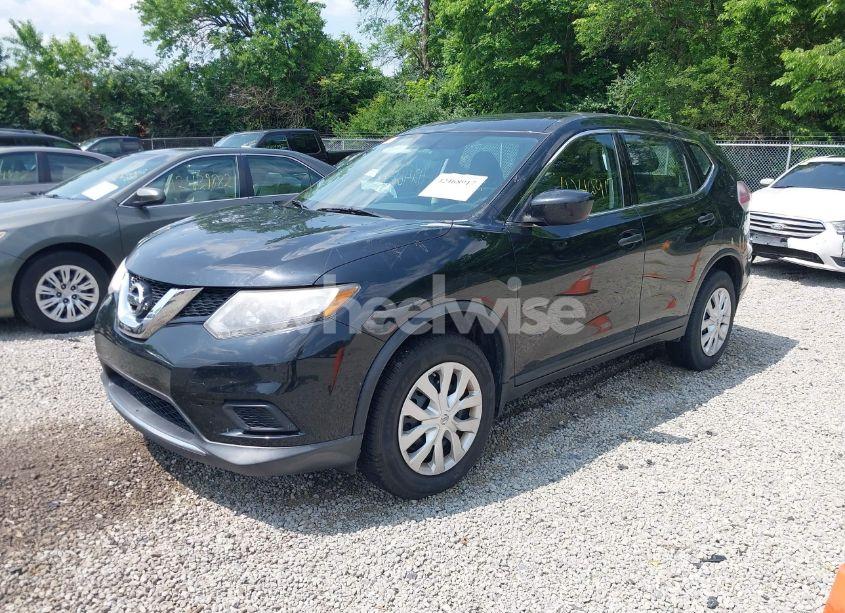 Photo 2 of 2016 Nissan Rogue S (VIN KNMAT2MV3GP631761)
