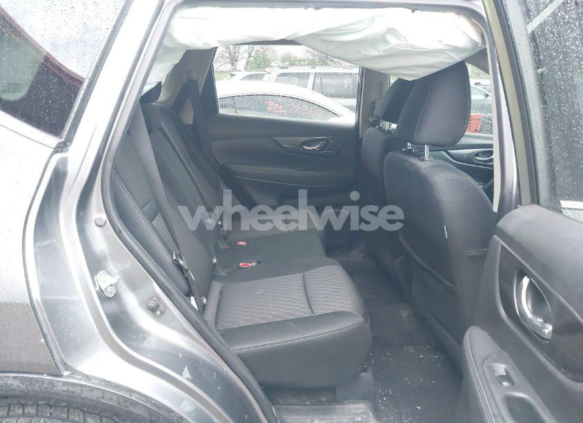 Photo 8 of 2017 Nissan Rogue SV (VIN KNMAT2MV3HP556254)