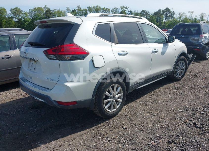 Photo 4 of 2017 Nissan Rogue SV (VIN KNMAT2MV3HP572874)