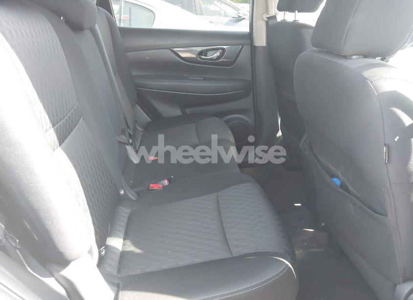 Photo 8 of 2017 Nissan Rogue SV (VIN KNMAT2MV3HP572874)