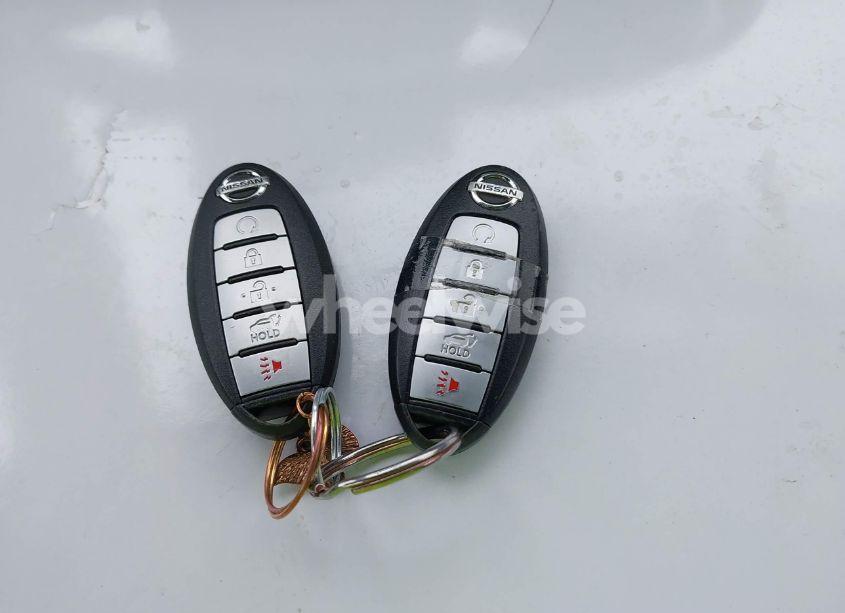 Photo 11 of 2017 Nissan Rogue SV (VIN KNMAT2MV3HP612225)