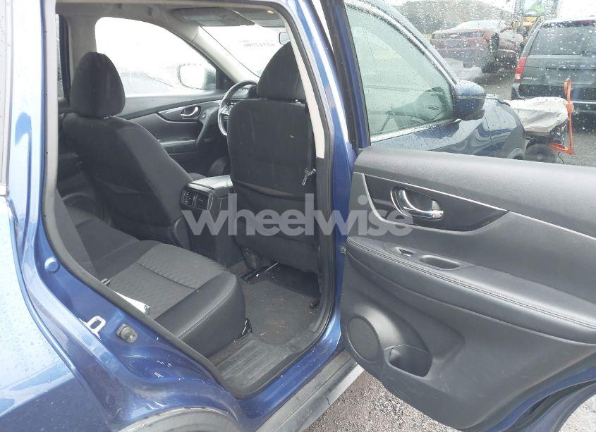 Photo 8 of 2017 Nissan Rogue SV (VIN KNMAT2MV3HP612225)