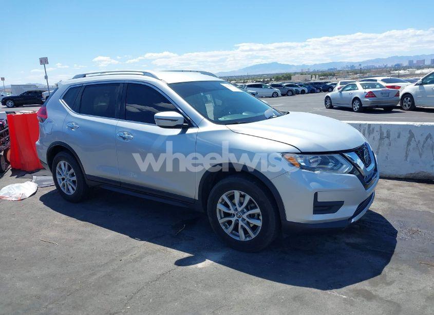 2018 Nissan Rogue SV (VIN KNMAT2MV3JP545907) main photo