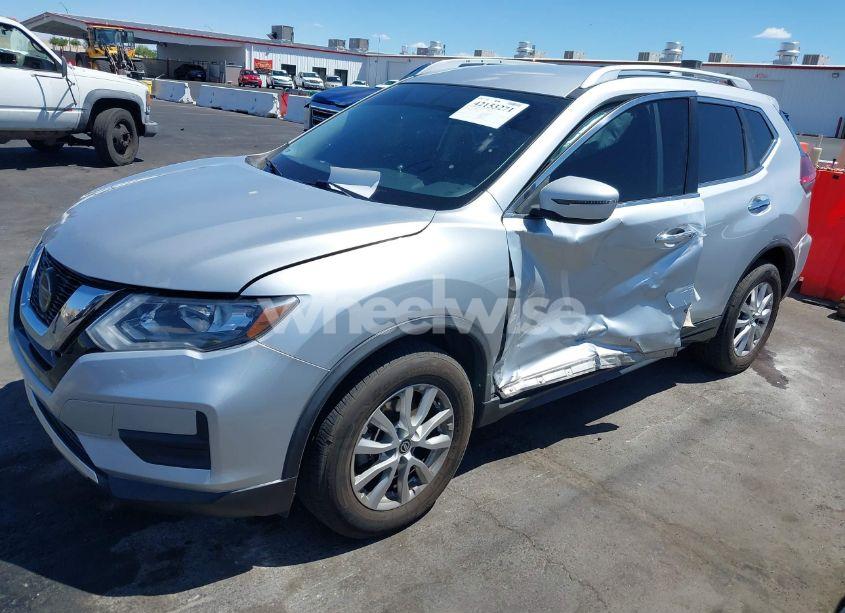 Photo 6 of 2018 Nissan Rogue SV (VIN KNMAT2MV3JP545907)