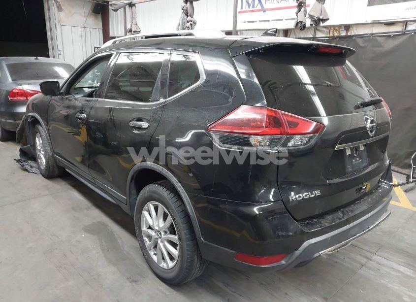 Photo 3 of 2018 Nissan Rogue SV (VIN KNMAT2MV3JP576400)