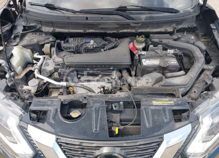 Photo 10 of 2019 Nissan Rogue SV (VIN KNMAT2MV3KP554737)