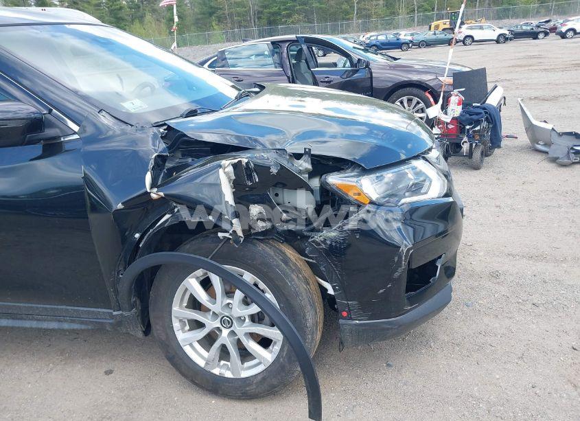 Photo 6 of 2019 Nissan Rogue SV (VIN KNMAT2MV3KP554737)