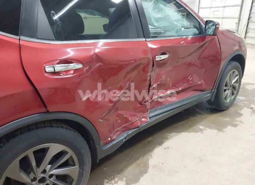 Photo 6 of 2016 Nissan Rogue SL (VIN KNMAT2MV4GP727687)