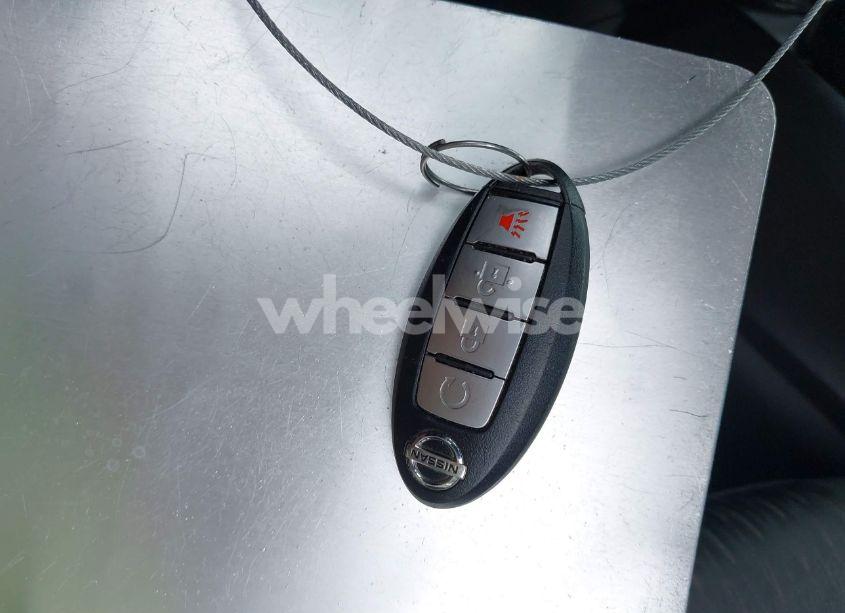 Photo 11 of 2017 Nissan Rogue SV (VIN KNMAT2MV4HP508746)