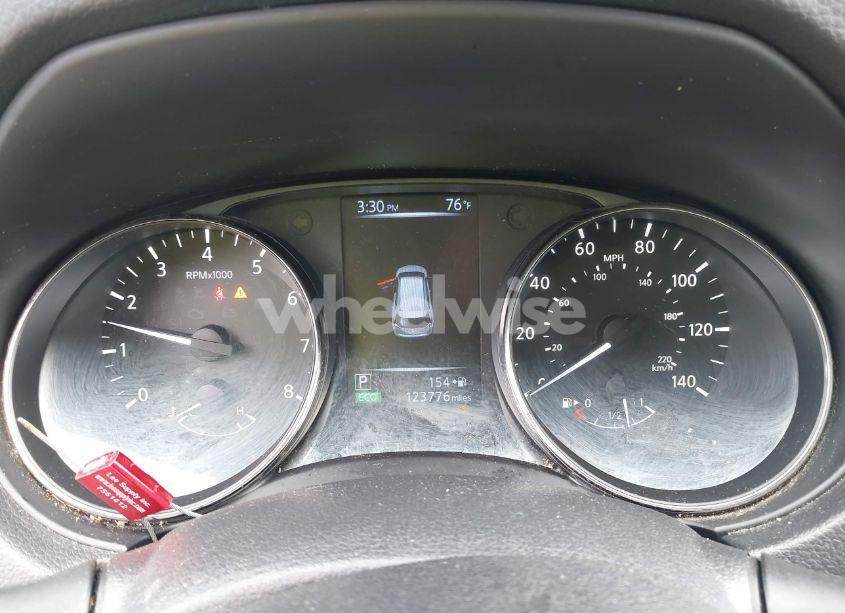 Photo 7 of 2017 Nissan Rogue SV (VIN KNMAT2MV4HP508746)