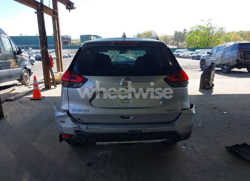 Photo 17 of 2017 Nissan Rogue SV (VIN KNMAT2MV4HP526258)