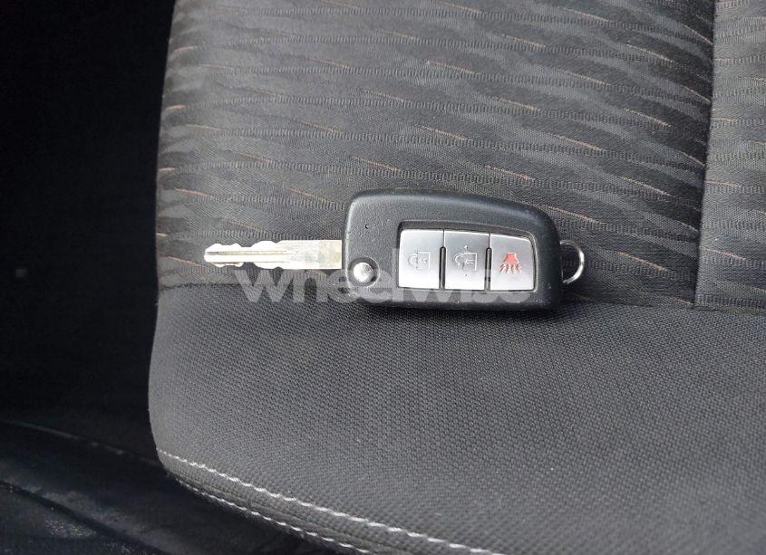 Photo 11 of 2017 Nissan Rogue S (VIN KNMAT2MV4HP565822)