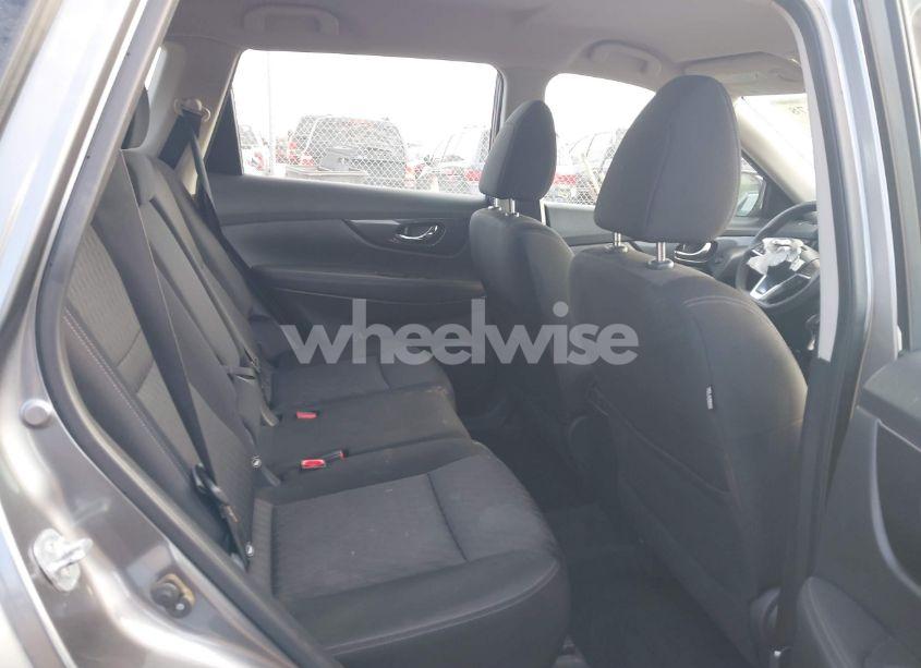 Photo 8 of 2017 Nissan Rogue S (VIN KNMAT2MV4HP565822)