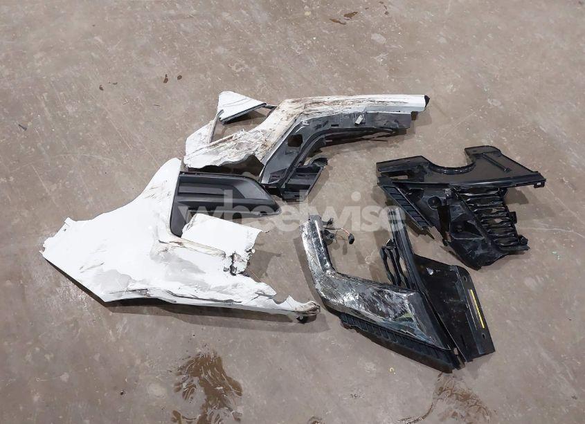 Photo 12 of 2017 Nissan Rogue SV (VIN KNMAT2MV4HP615103)