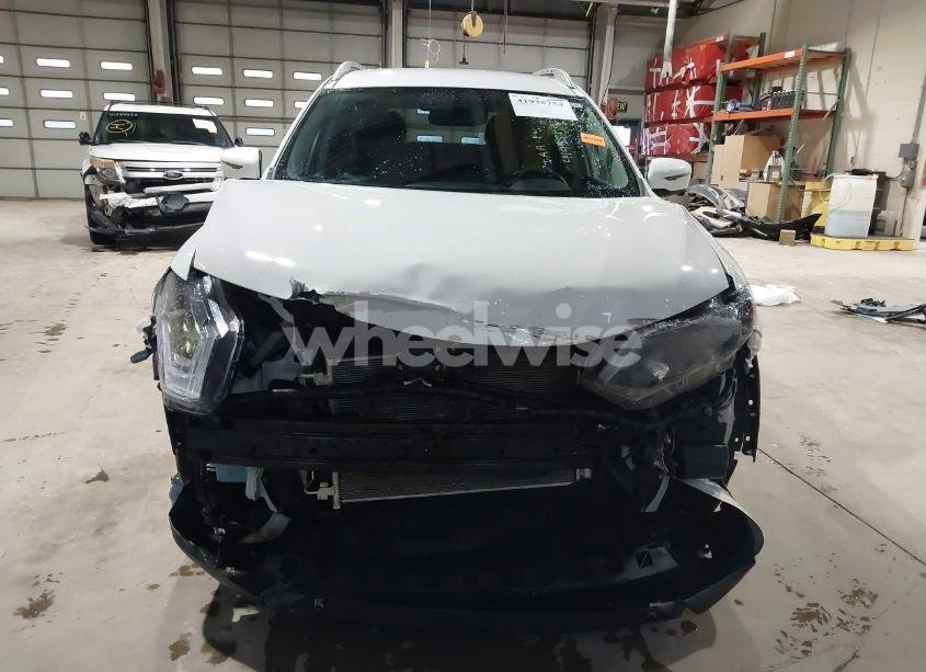 Photo 13 of 2017 Nissan Rogue SV (VIN KNMAT2MV4HP615103)