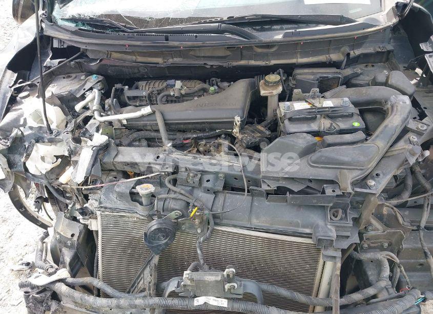 Photo 10 of 2018 Nissan Rogue SV (VIN KNMAT2MV4JP505254)