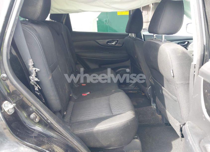 Photo 8 of 2018 Nissan Rogue SV (VIN KNMAT2MV4JP505254)