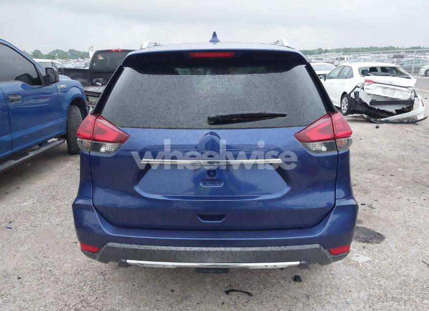 Photo 16 of 2018 Nissan Rogue SV (VIN KNMAT2MV4JP539372)