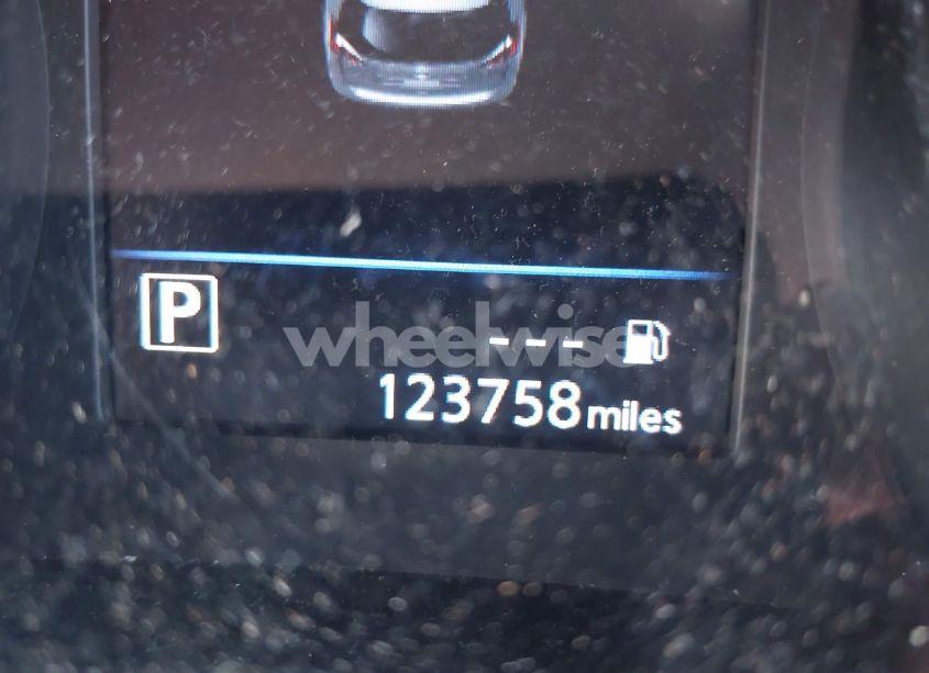 Photo 15 of 2018 Nissan Rogue S (VIN KNMAT2MV4JP552266)