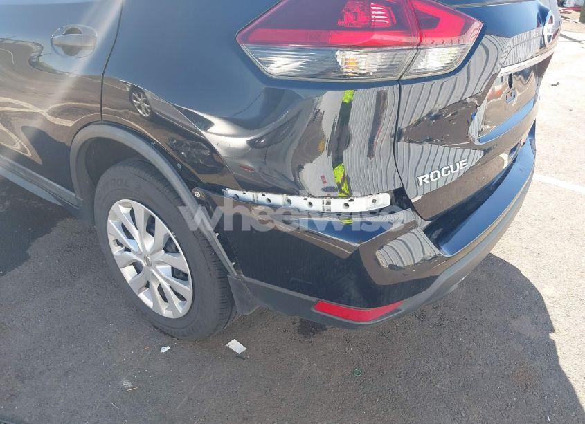 Photo 18 of 2018 Nissan Rogue S (VIN KNMAT2MV4JP552266)