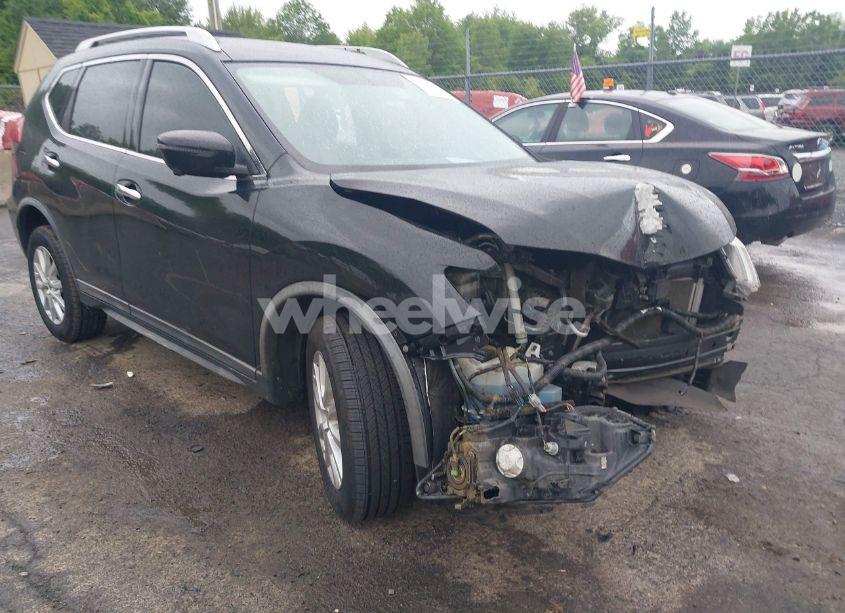 2018 Nissan Rogue SV (VIN KNMAT2MV4JP569925) main photo