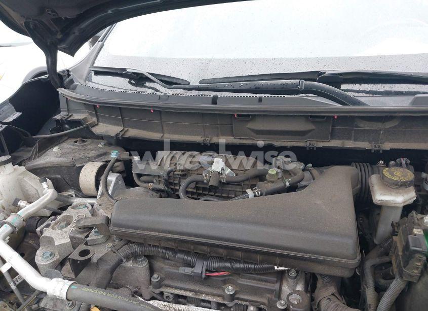 Photo 10 of 2018 Nissan Rogue SV (VIN KNMAT2MV4JP569925)