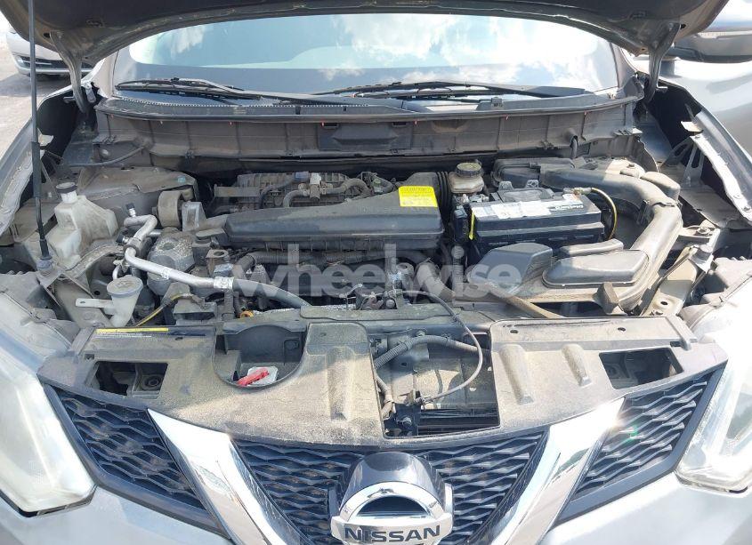 Photo 10 of 2015 Nissan Rogue S (VIN KNMAT2MV5FP522491)