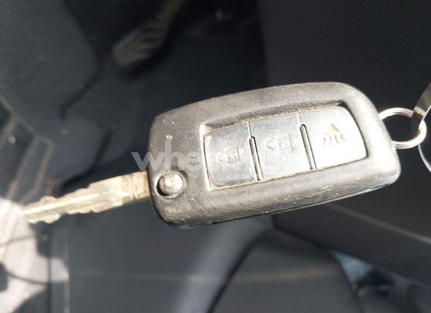 Photo 11 of 2015 Nissan Rogue S (VIN KNMAT2MV5FP522491)