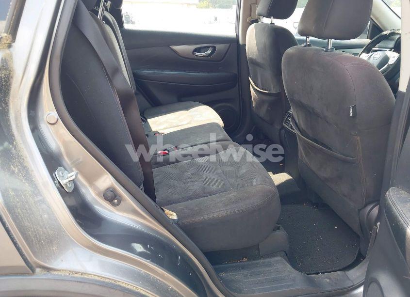 Photo 8 of 2015 Nissan Rogue S (VIN KNMAT2MV5FP522491)