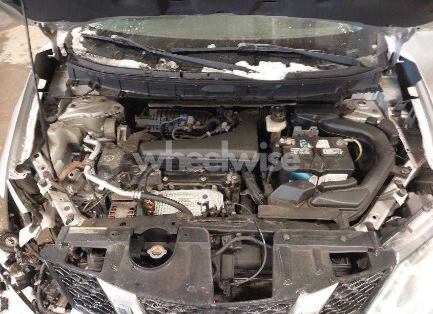 Photo 10 of 2015 Nissan Rogue SV (VIN KNMAT2MV5FP546001)