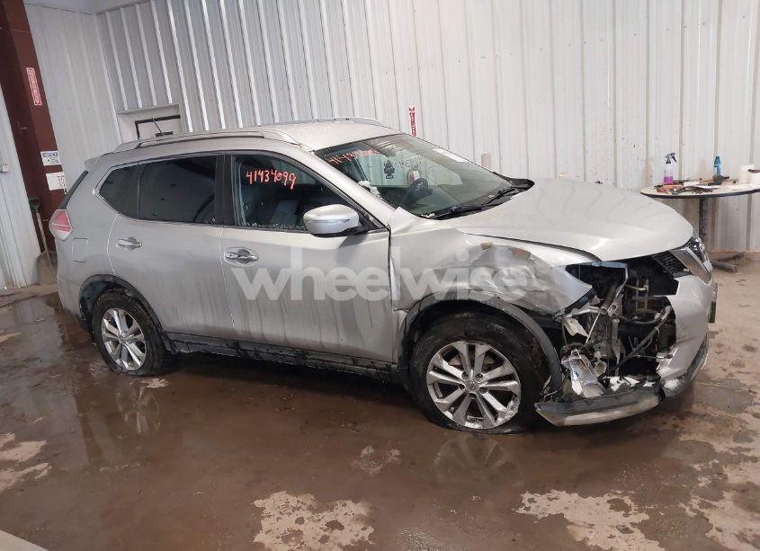 Photo 13 of 2015 Nissan Rogue SV (VIN KNMAT2MV5FP546001)